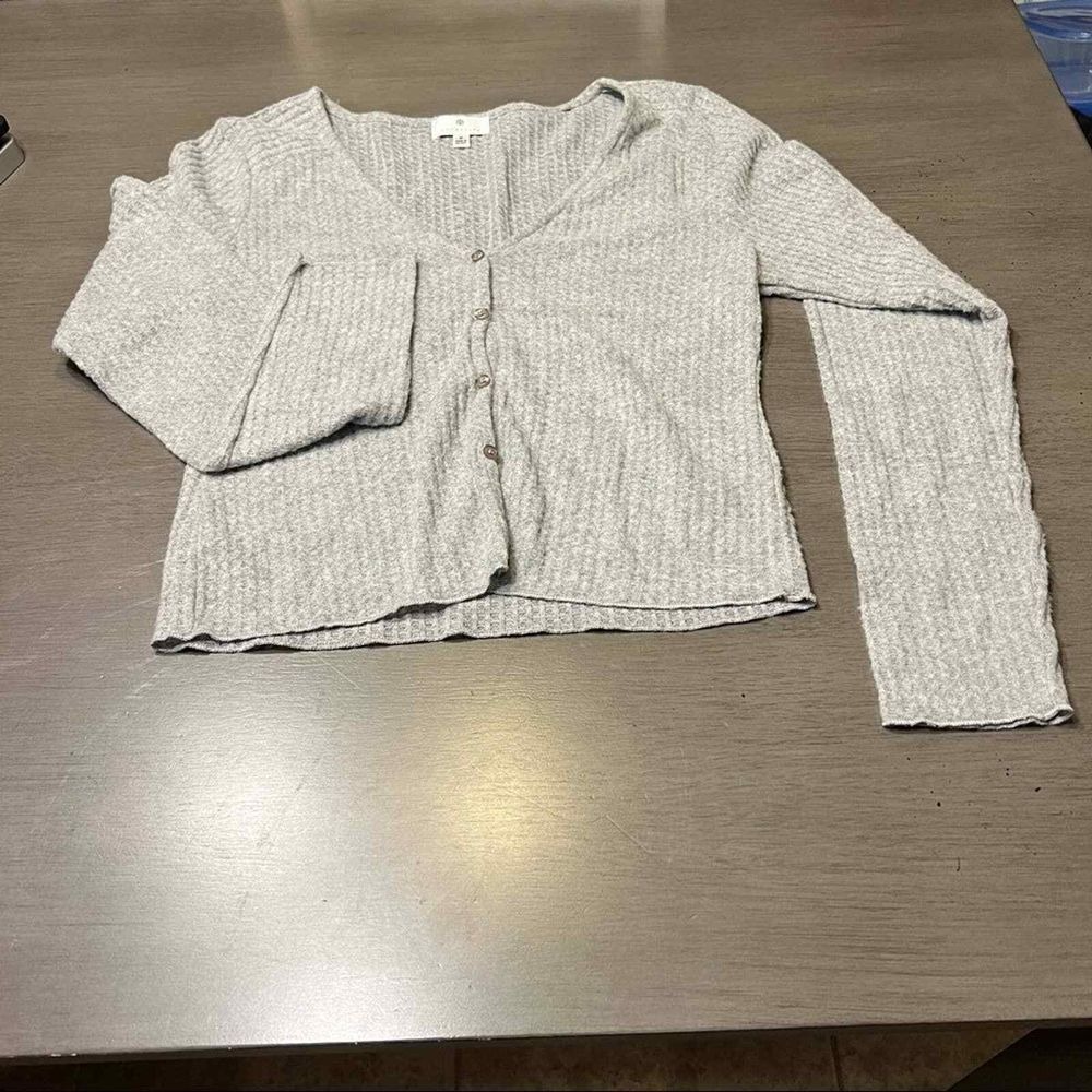 Socialite Cardigan Women Medium Grey Excellent Waffle Knit V-Neck Button Front